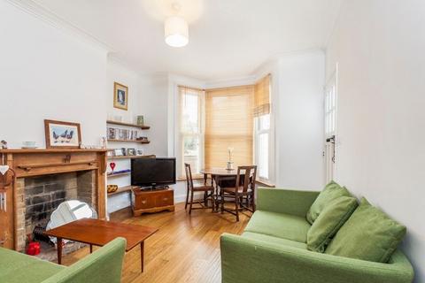 1 bedroom ground floor flat to rent, Gladstone Road, Wimbledon, London, SW19