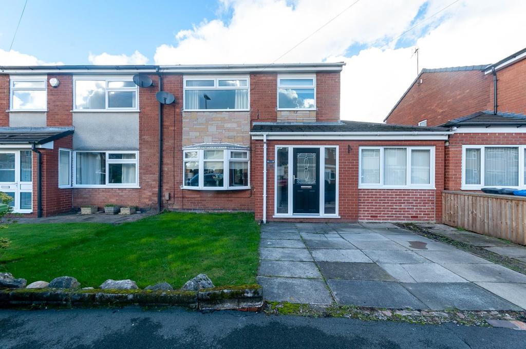 Epping Drive, Woolston, Warrington, WA1 3 bed semidetached house £