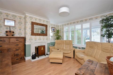 3 bedroom semi-detached house for sale - Stanmore Crescent, Leeds