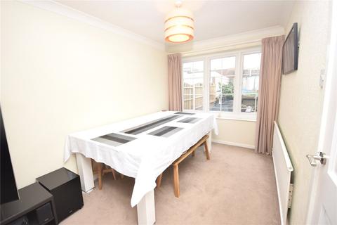 3 bedroom detached house for sale - Greenfield Close, Wrenthorpe, Wakefield, West Yorkshire
