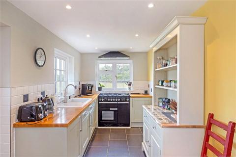 3 bedroom detached house to rent - Bishops Farm Close, Oakley Green, Windsor, Berkshire, SL4