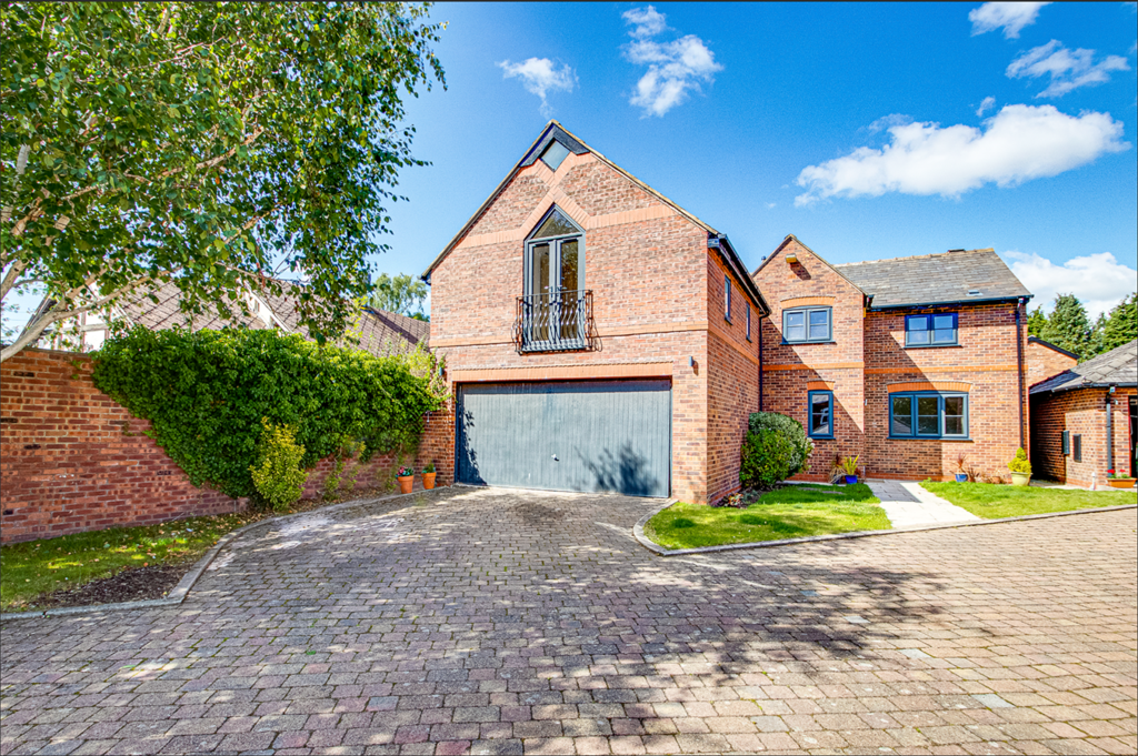 St. Wilfrids Court, Davenham... 5 bed detached house £1,950 pcm (£450 pw)