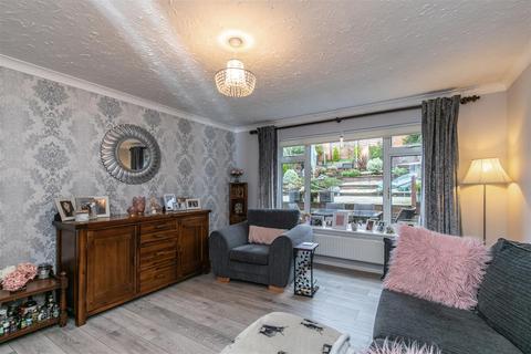 4 bedroom property for sale - Highcroft Crescent, Heathfield
