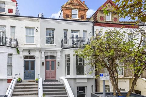 3 bedroom flat for sale - Hazelmere Road, London