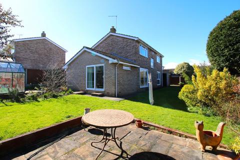7 Barnards Close, Yatton, Bristol, BS49 4HZ