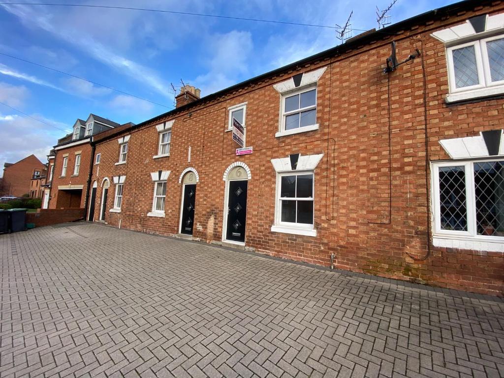 Birmingham Road, StratforduponAvon 2 bed terraced house £950 pcm (£