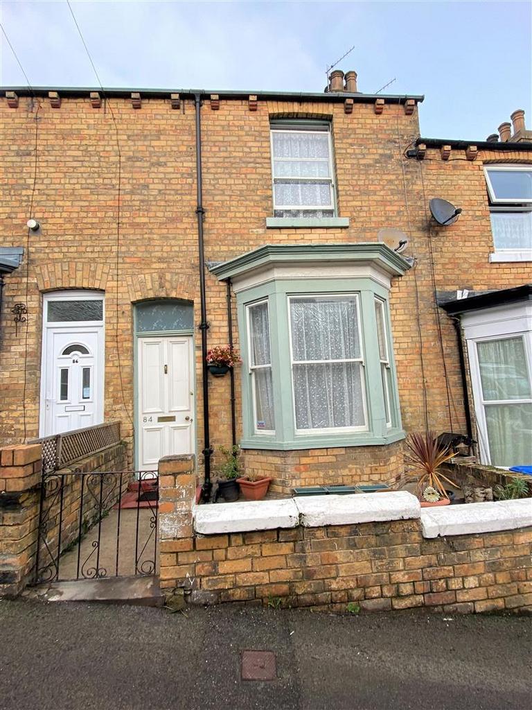 Highfield, Scarborough 2 bed terraced house £130,000