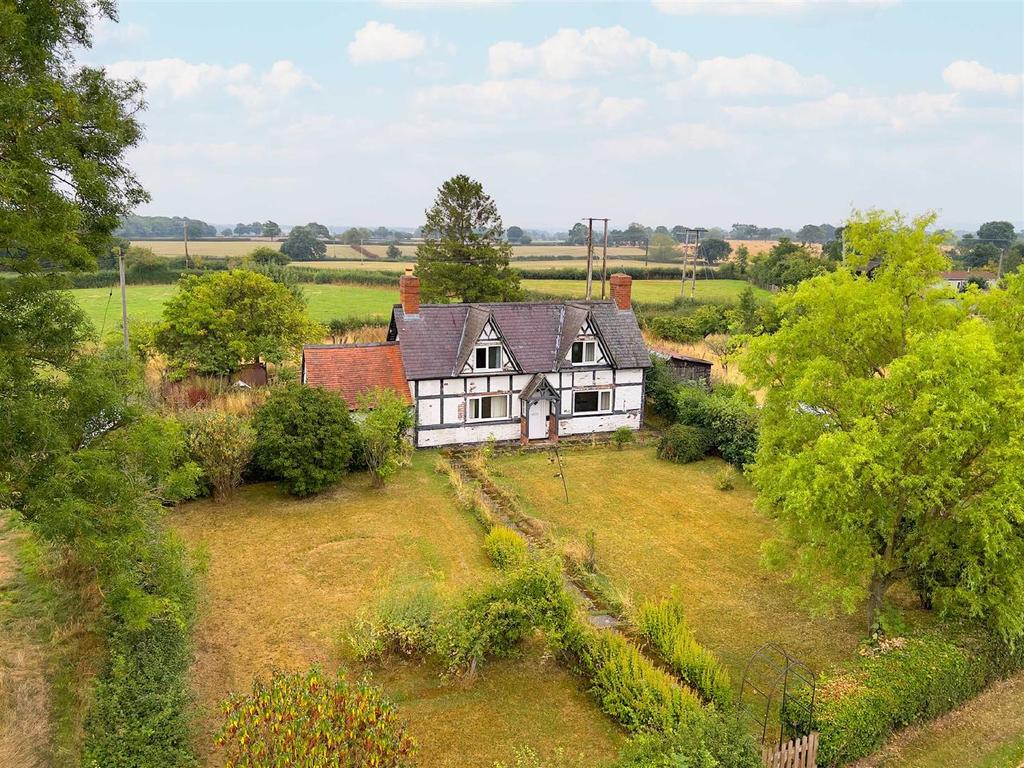Halfway House, Shrewsbury 2 bed detached house £430,000