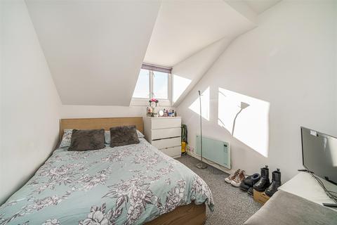 Flat 11, 6 Eldon Park, London, SE25 4JQ
