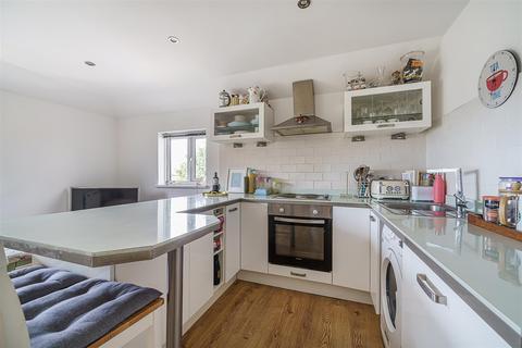 1 bedroom flat for sale - Beeches Close, Penge, SE20