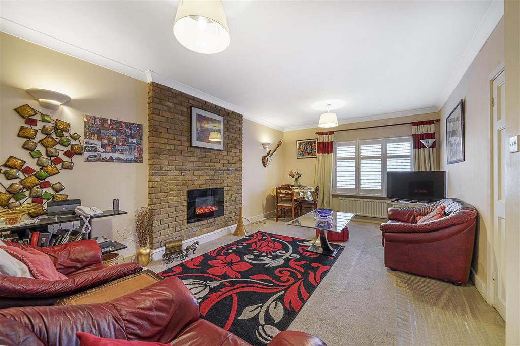 Maple Road, Penge, SE20 3 bed cottage £500,000