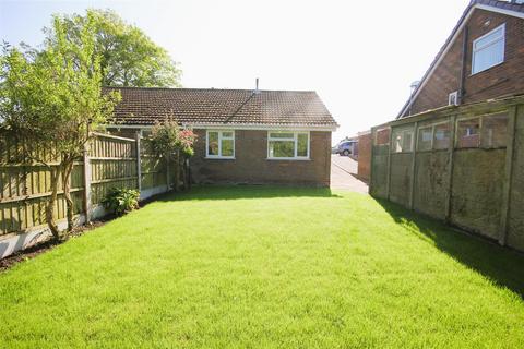 17 Hawfinch Road, Cheadle, Stoke-on-trent, ST10 1RX