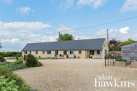 3 bedroom barn conversion for sale - Broad Town Road, Broad Town SN4 7