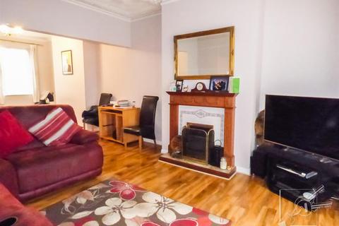 18 The Grove, Gravesend, DA12 1DX