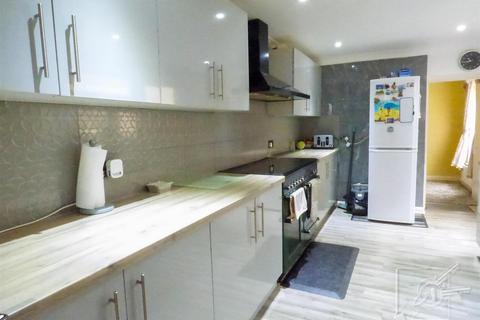 18 The Grove, Gravesend, DA12 1DX