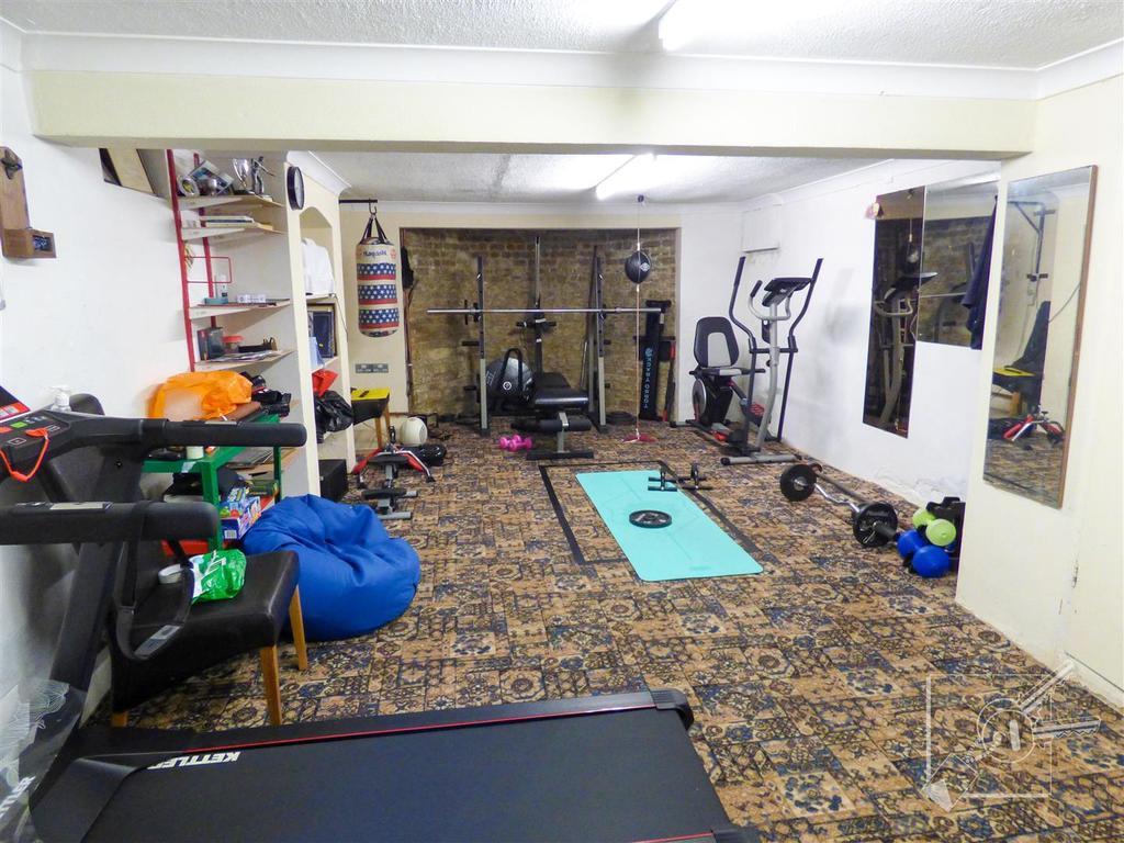 P1200877-2.jpg