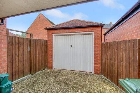 8 Barrie Close, Stratford-upon-avon, CV37 7JE