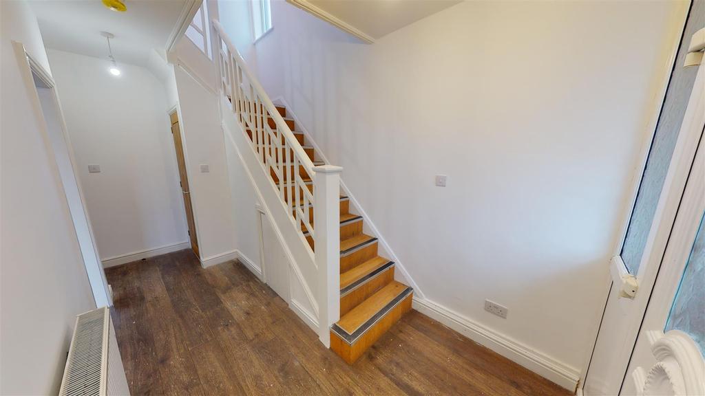 Knowsley Road, St. Helens, WA10 4 3 bed semidetached house £1,250