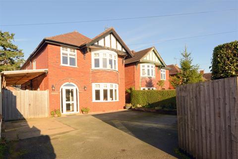 5 bedroom detached house for sale - Minsterley Road, Pontesbury, Shrewsbury