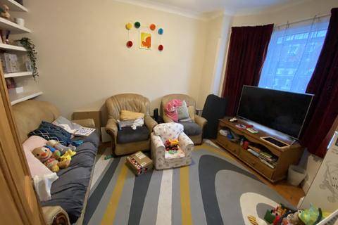 3 bedroom end of terrace house to rent - Grange Avenue, Reading, RG6