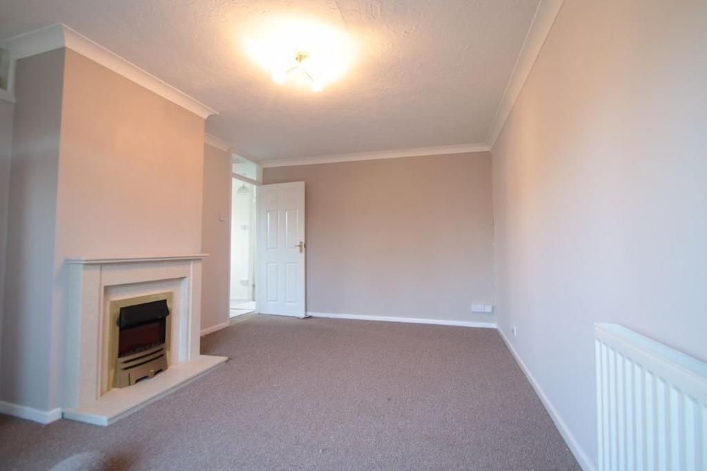 Heycroft Way, Tiptree 2 bed bungalow to rent £1,100 pcm (£254 pw)