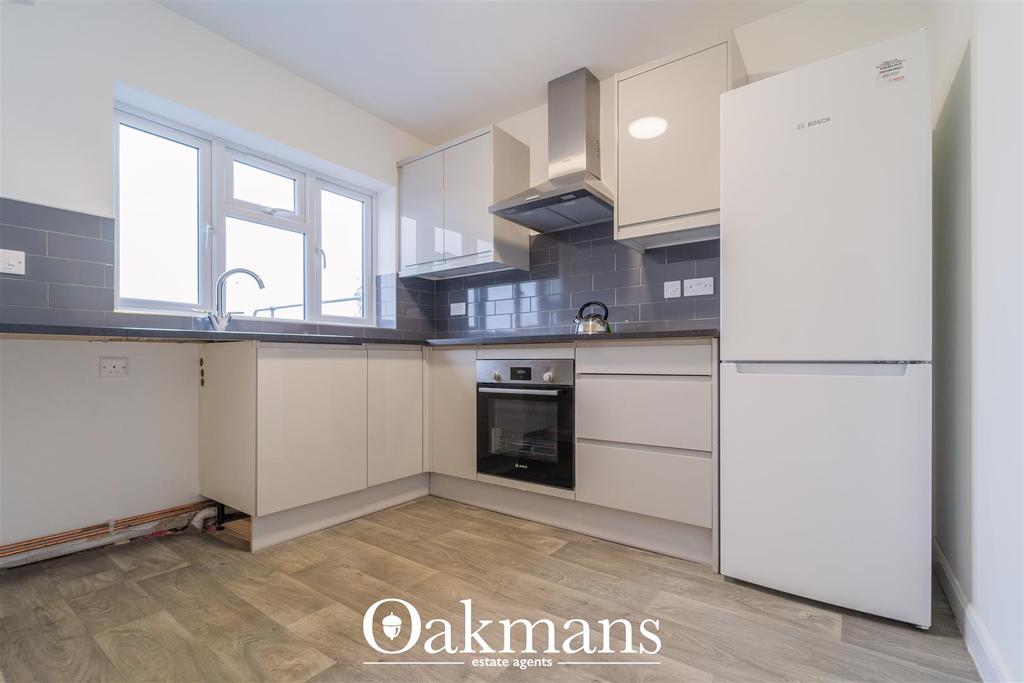 High Street, Harborne, Birmingham 2 bed duplex £850 pcm (£196 pw)