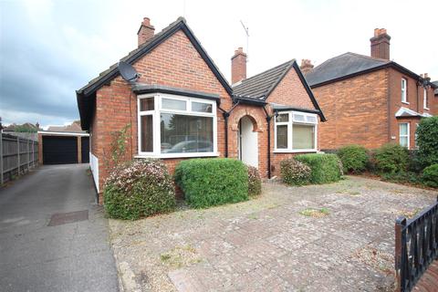 3 bedroom detached bungalow to rent - Stocton Road, Guildford