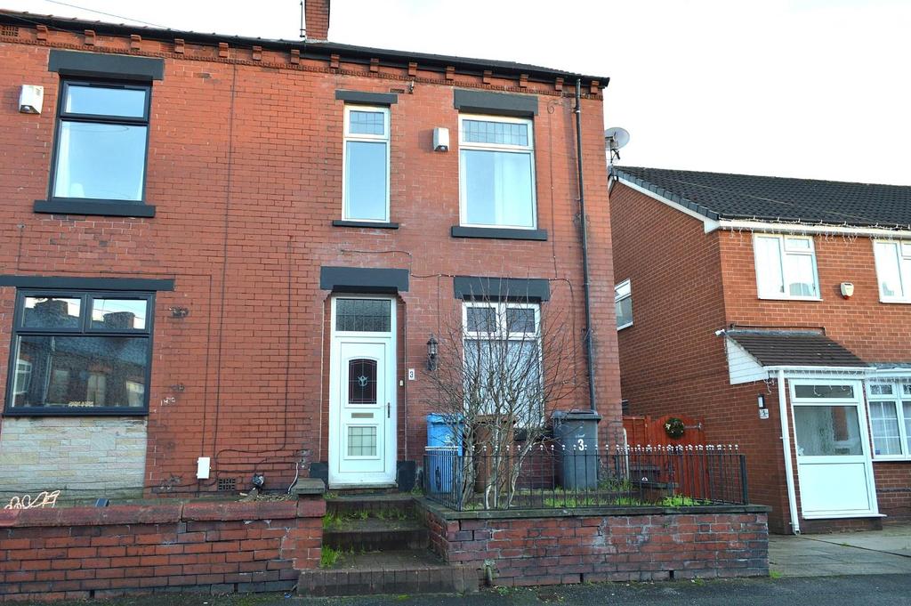 Brooklands Avenue, Chadderton, Oldham 3 bed house £895 pcm (£207 pw)