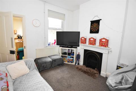 4 bedroom house to rent, Hartoft Street, Fishergate