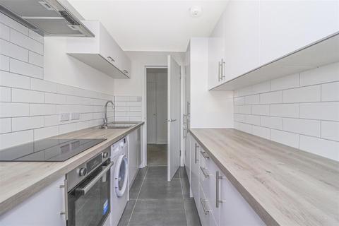 61 Red Willow, Harlow, CM19 5PB