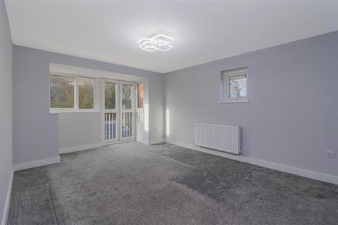 61 Red Willow, Harlow, CM19 5PB