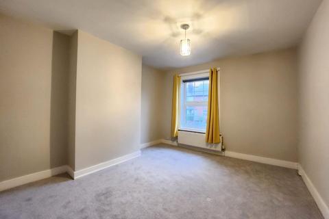 2 bedroom terraced house to rent - Princes Street, Reading