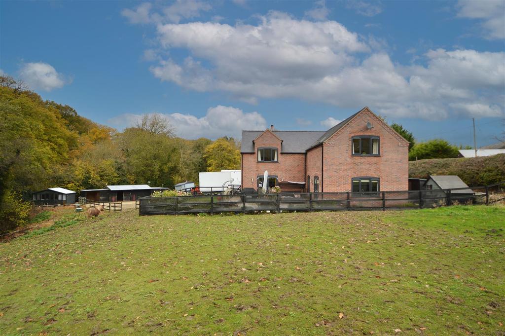 Hope Valley, Minsterley, Shrewsbury 3 bed country house £489,000