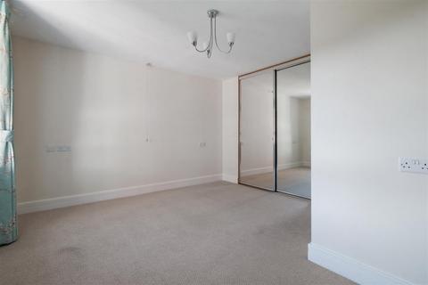 1 bedroom apartment for sale, Claridge House, Church Street, Littlehampton