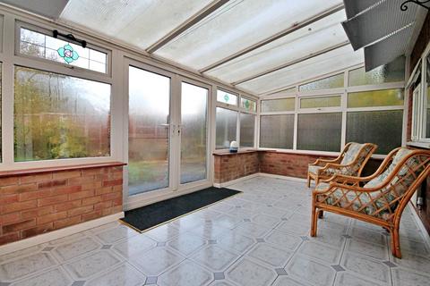 44 Cringlebrook, Belgrave, Tamworth, B77 2NG