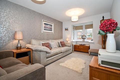 3 Eleanor Close, Bradford, BD10 0TZ