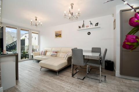 3 Eleanor Close, Bradford, BD10 0TZ
