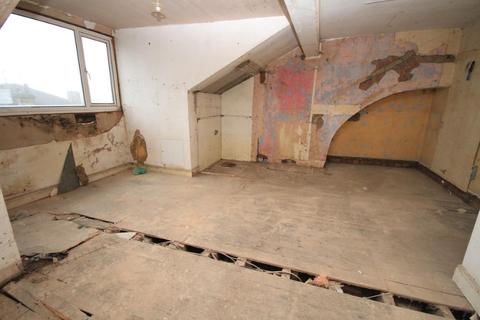 16 Peterborough Road, Bradford, BD2 3AR