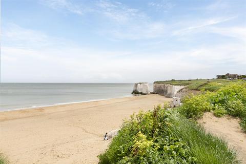 2 bedroom apartment for sale - Botany Court, Kingsgate Avenue, Broadstairs