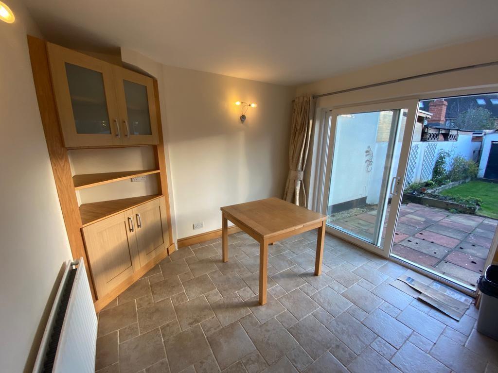 Herschel Crescent, Oxford 3 bed house £1,200 pcm (£277 pw)