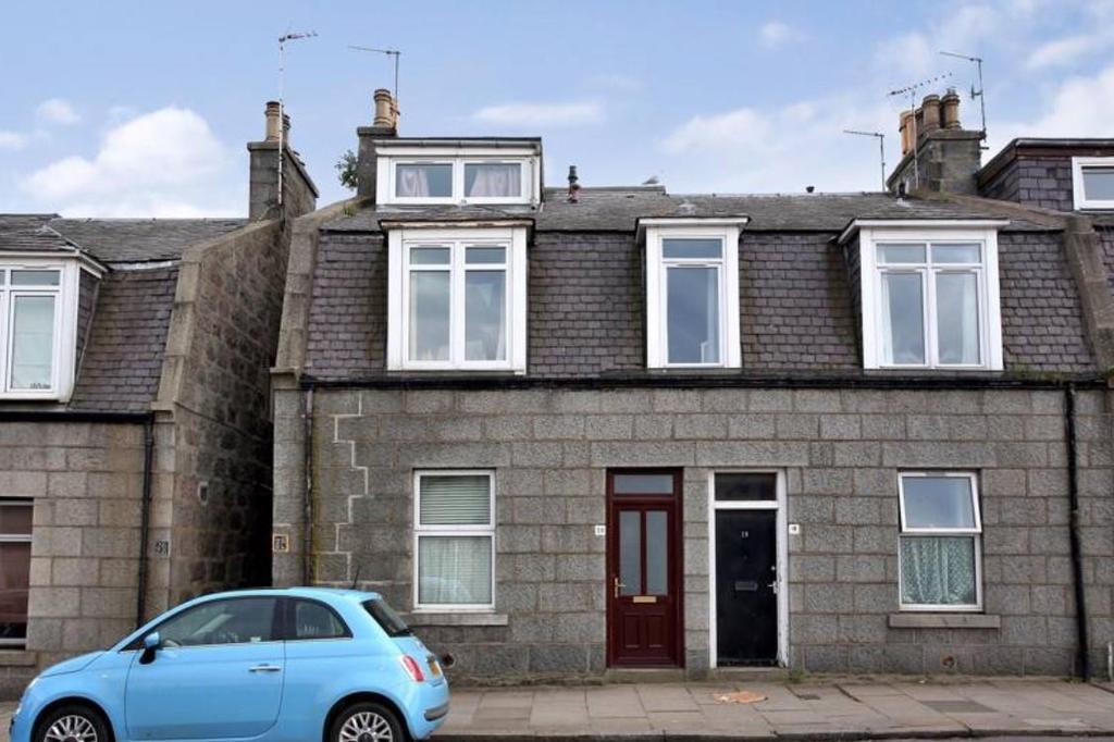 Don Street, Woodside, Aberdeen 2 bed flat for sale £60,000