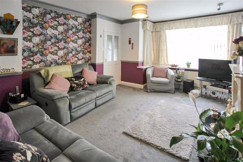 2 bedroom semi-detached house for sale - Kirkdale Crescent, Wortley, Leeds, West Yorkshire, LS12