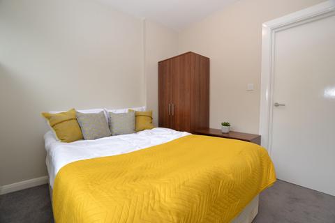 1 bedroom flat to rent - Churston Close