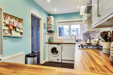 8 Hazelhurst, Beckenham, BR3 5TL