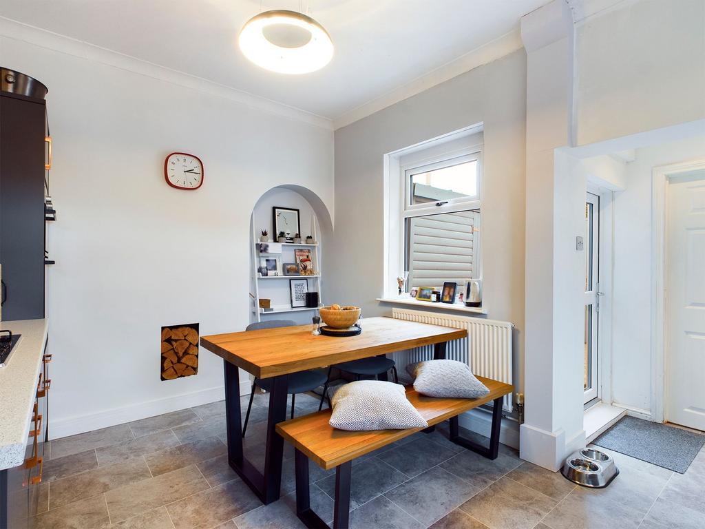 Kitchen/Dining Room