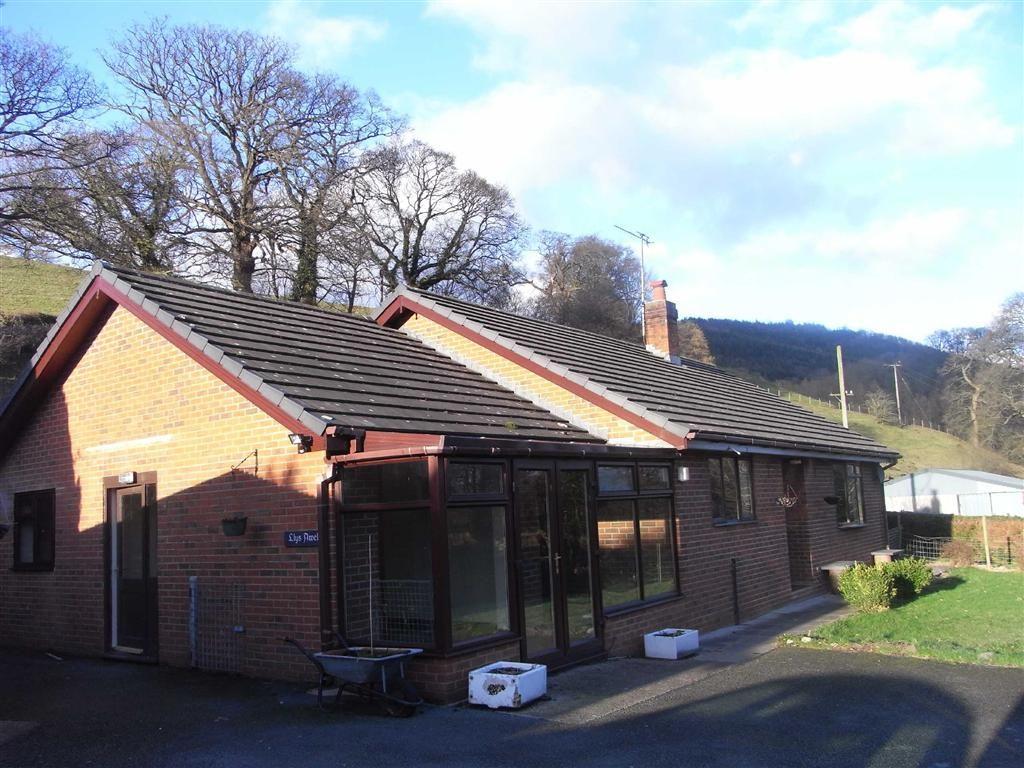 Llys Awel, Llanfechain, Powys, SY22 2 bed detached bungalow £500 pcm