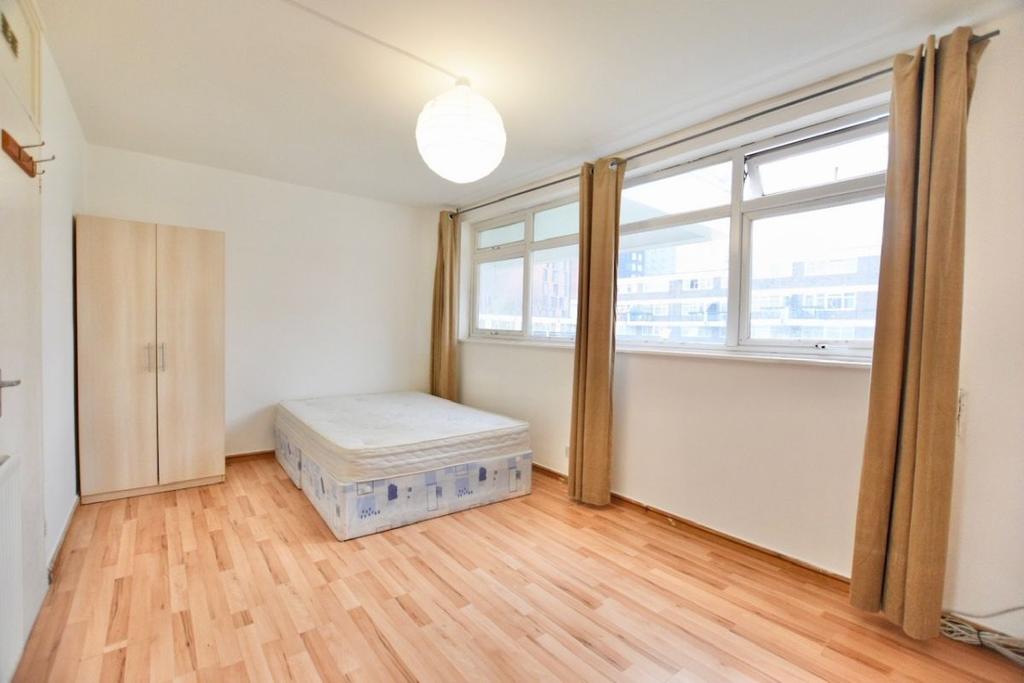 Cullum Welch Court, N1 3 bed flat £3,000 pcm (£692 pw)