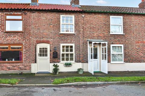 2 bedroom terraced house for sale - Hawthorn Cottage, Mill Row, Withernwick, Hull,  HU11 4TG