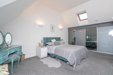 3 bedroom semi-detached house for sale - Alderney Avenue, Newton Leys, Milton Keynes, Buckinghamshire