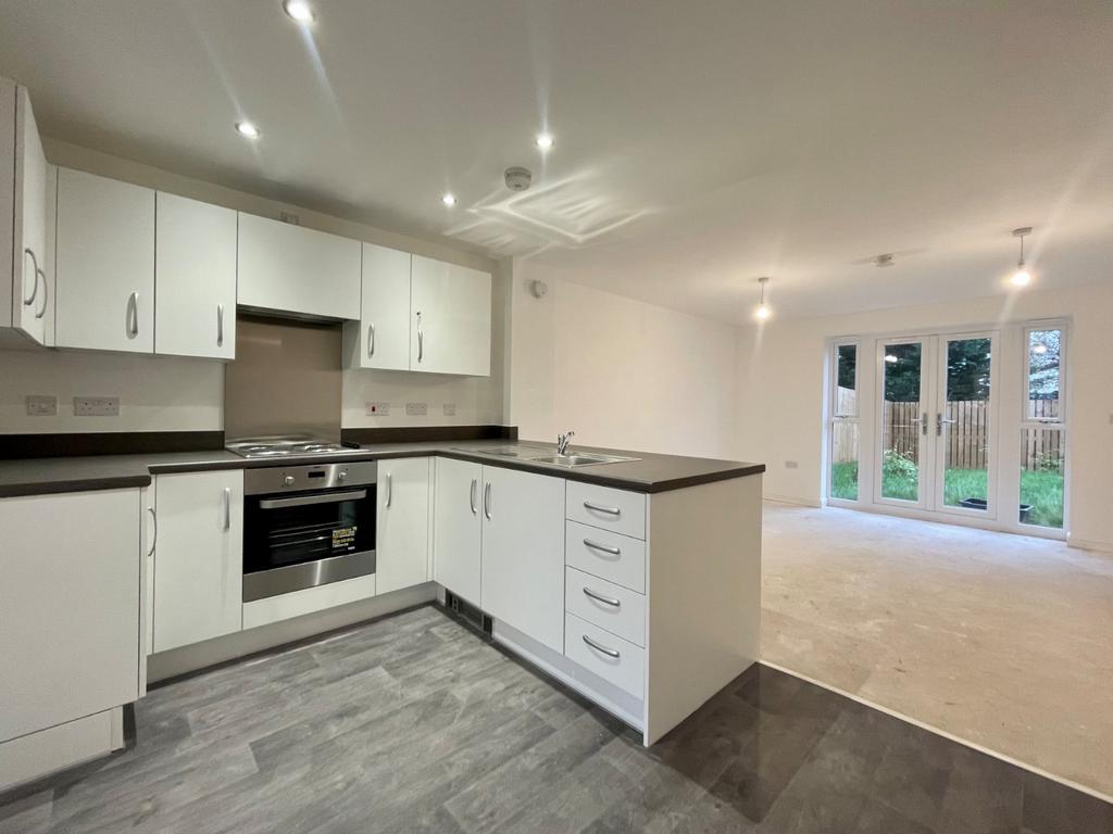 28 Gaskin Close, Langthorpe, Boroughbridge, YO51 2 bed semidetached house for sale £58,988